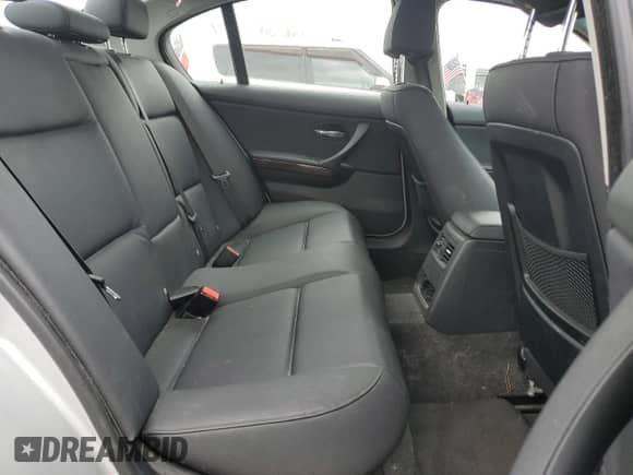 2006 BMW 3 Series 325xi with VIN WBAVD13576KV06801, listed as a Copart auction lot 52862725 with 201,339 mi miles and Non repairable. Bid and sale history available at DreamBid. Image 10.