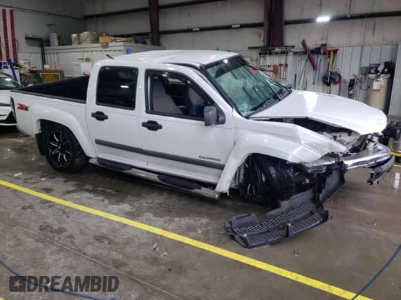 2004 Chevrolet Colorado 1SE LS Z71 with VIN 1GCDS136748170865, listed as a Copart auction lot 59574735 with 197,301 mi miles and Salvage title. Bid and sale history available at DreamBid. Image 4.