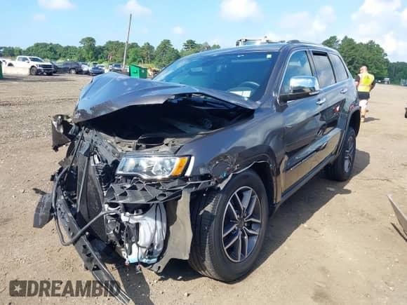 2021 Jeep Grand Cherokee Limited X with VIN 1C4RJFBG8MC841098, listed as a IAAI auction lot 42706177 with 28,041 mi miles and . Bid and sale history available at DreamBid. Image 17.