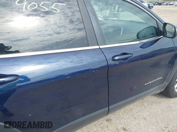 2014 Jeep Cherokee Latitude с VIN 1C4PJMCS9EW140052, выставлен на аукционе IAAI как лот 43489055 с пробегом 163 280 миль миль и . История ставок и продаж доступна на DreamBid. Изображение 6.