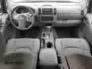 2006 Nissan Frontier SE с VIN 1N6AD07W06C477227, выставлен на аукционе Copart как лот 58379345 с пробегом 130 923 миль миль и Чистый • Clean title. История ставок и продаж доступна на DreamBid. Изображение 8.