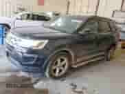 2018 Ford Explorer XLT z VIN 1FM5K7DH0JGC85005, wystawiony jako Copart lot #84968195 z przebiegiem 126 400 mil mil oraz Szkoda całkowita • Salvage title. Historia ofert i sprzedaży dostępna na DreamBid. Obrazek 1.