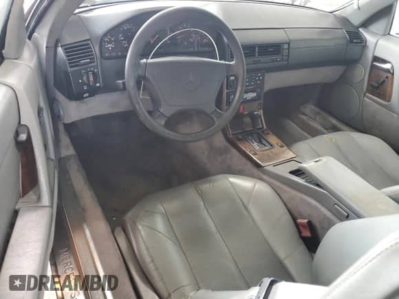 1992 Mercedes-Benz 300 с VIN WDBFA61E0NF042157, выставлен на аукционе Copart как лот 72055995 с пробегом 153 718 миль миль и Списание • Salvage title. История ставок и продаж доступна на DreamBid. Изображение 8.