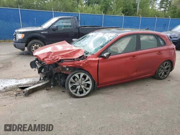 2020 Hyundai Elantra N Line z VIN KMHH55LC8LU133816, wystawiony jako Copart lot #69653145 z przebiegiem 98 686 mil mil oraz Nie do naprawy • Non repairable. Historia ofert i sprzedaży dostępna na DreamBid. Obrazek 1.