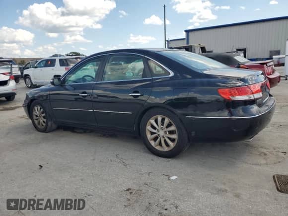 2007 Hyundai Azera SE с VIN KMHFC46F77A230168, выставлен на аукционе Copart как лот 72891584 с пробегом 119 853 миль миль и Списание • Salvage title. История ставок и продаж доступна на DreamBid. Изображение 2.