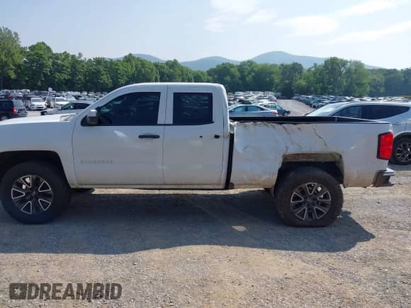 2018 Chevrolet Silverado 1500 Custom with VIN 1GCVKPEC5JZ144877, listed as a IAAI auction lot 42411764 with 109,670 mi miles and . Bid and sale history available at DreamBid. Image 15.