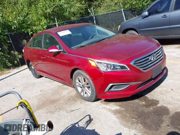 2016 Hyundai Sonata SE z VIN 5NPE24AF8GH400119, wystawiony jako IAAI lot #43018085 z przebiegiem 82 563 mil mil oraz . Historia ofert i sprzedaży dostępna na DreamBid. Obrazek 1.