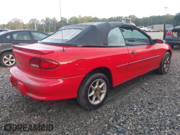 1996 Chevrolet Cavalier Z24 с VIN 4G1JF32T3TB104526, выставлен на аукционе IAAI как лот 43402325 с пробегом 129 210 миль миль и . История ставок и продаж доступна на DreamBid. Изображение 4.