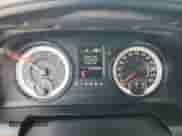 2020 Ram 1500 Tradesman z VIN 1C6RR6FG1LS127179, wystawiony jako Copart lot #81969225 z przebiegiem 161 989 mil mil oraz Szkoda całkowita • Salvage title. Historia ofert i sprzedaży dostępna na DreamBid. Obrazek 9.