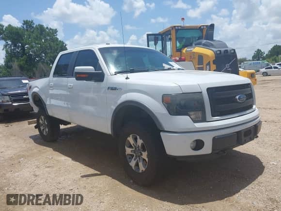 2013 Ford F-150 XL с VIN 1FTFW1EF6DKD93024, выставлен на аукционе IAAI как лот 42534078 с пробегом 156 859 миль миль и . История ставок и продаж доступна на DreamBid. Изображение 1.