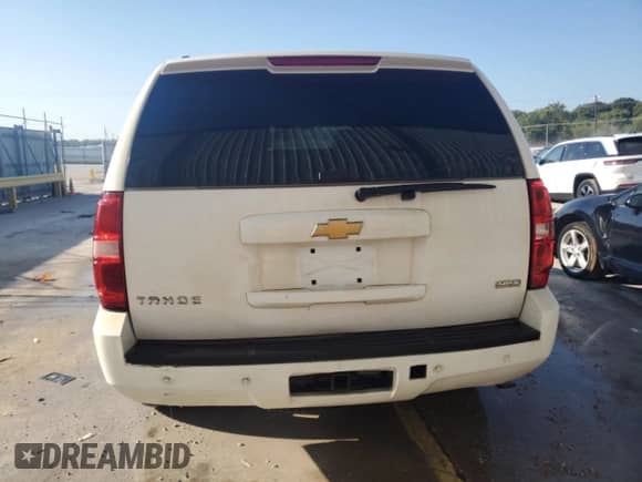 2012 Chevrolet Tahoe LT with VIN 1GNSCBE08CR182588, listed as a Copart auction lot 71915405 with 170,026 mi miles and Salvage title. Bid and sale history available at DreamBid. Image 6.