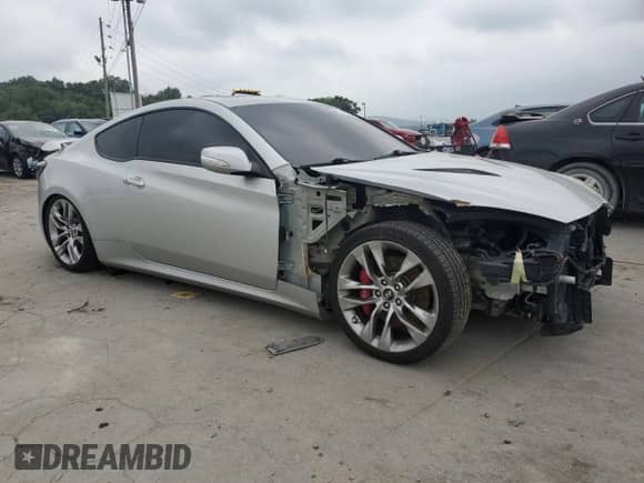 2013 Hyundai Genesis Coupe R-Spec с VIN KMHHU6KJ7DU102700, выставлен на аукционе Copart как лот 66547434 с пробегом 83 345 миль миль и Списание • Salvage title. История ставок и продаж доступна на DreamBid. Изображение 4.