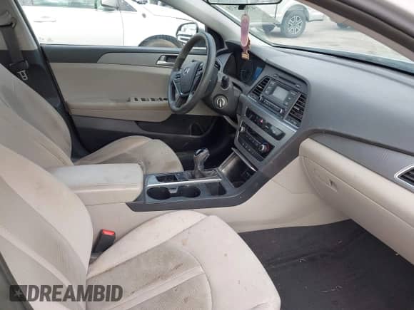 2017 Hyundai Sonata SE с VIN 5NPE24AFXHH441837, выставлен на аукционе IAAI как лот 43051578 с пробегом 151 662 миль миль и . История ставок и продаж доступна на DreamBid. Изображение 5.