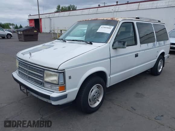 1989 Dodge Grand Caravan с VIN 1B4FK4438KX676509, выставлен на аукционе IAAI как лот 42503682 с пробегом 158 471 миль миль и . История ставок и продаж доступна на DreamBid. Изображение 2.
