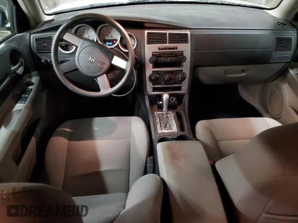 2007 Dodge Magnum with VIN 2D4FV47V17H895012, listed as a Copart auction lot 77263494 with 200,931 mi miles and Salvage title. Bid and sale history available at DreamBid. Image 8.