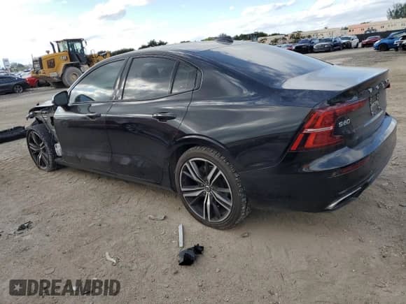 2019 Volvo S60 R-Design с VIN 7JR102FM7KG007243, выставлен на аукционе Copart как лот 71583823 с пробегом 30 555 миль миль и . История ставок и продаж доступна на DreamBid. Изображение 2.