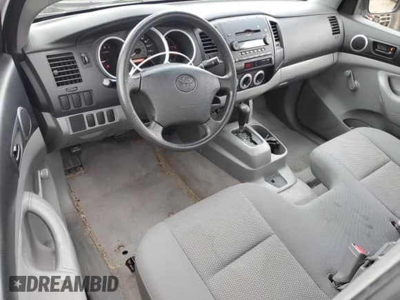 2007 Toyota Tacoma с VIN 5TENX22N07Z455902, выставлен на аукционе Copart как лот 81839225 с пробегом 251 623 миль миль и Списание • Salvage title. История ставок и продаж доступна на DreamBid. Изображение 8.