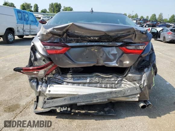 2021 Toyota Camry SE Nightshade z VIN 4T1G11AK0MU442479, wystawiony jako Copart lot #68267295 z przebiegiem 140 960 mil mil oraz Szkoda całkowita • Salvage title. Historia ofert i sprzedaży dostępna na DreamBid. Obrazek 6.