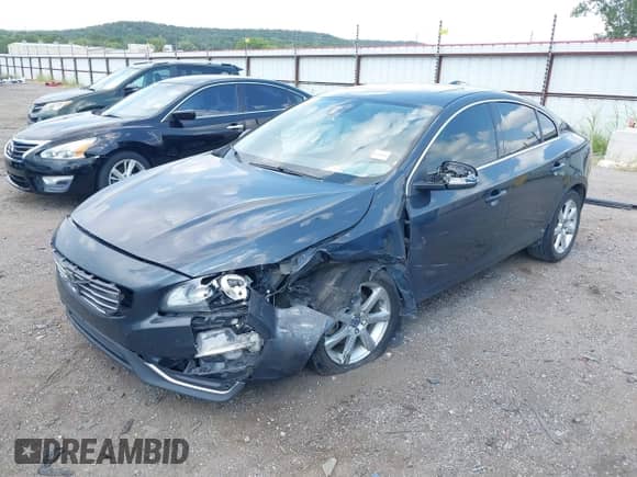 2016 Volvo S60 T5 Drive-E Premier with VIN YV126MFK4G2404550, listed as a IAAI auction lot 42960457 with 178,868 mi miles and . Bid and sale history available at DreamBid. Image 2.