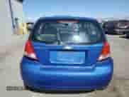 2005 Chevrolet Aveo LS z VIN KL1TD626X5B496871, wystawiony jako Copart lot #75909374 z przebiegiem 147 662 mil mil oraz Szkoda całkowita • Salvage title. Historia ofert i sprzedaży dostępna na DreamBid. Obrazek 6.