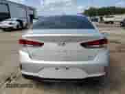 2018 Hyundai Sonata SEL z VIN 5NPE34AF0JH591006, wystawiony jako Copart lot #83996265 z przebiegiem 105 966 mil mil oraz Szkoda całkowita • Salvage title. Historia ofert i sprzedaży dostępna na DreamBid. Obrazek 6.