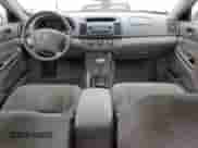 2005 Toyota Camry STD with VIN 4T1BE32K25U425693, listed as a Copart auction lot 47251595 with 220,663 mi miles and Salvage title. Bid and sale history available at DreamBid. Image 8.