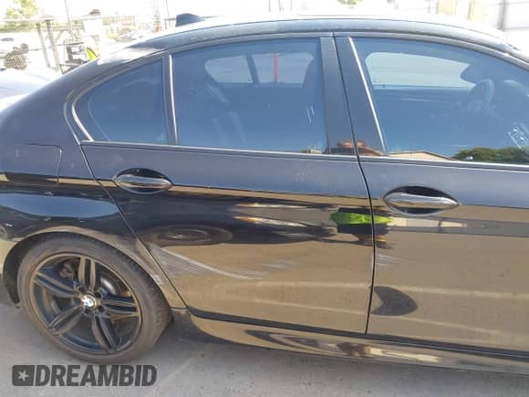 2016 BMW 5 Series 535i с VIN WBA5B1C56GG133549, выставлен на аукционе IAAI как лот 42444163 с пробегом 93 454 миль миль и . История ставок и продаж доступна на DreamBid. Изображение 19.