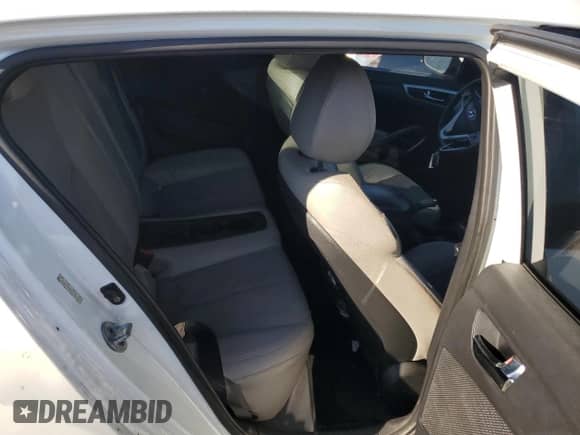 2012 Hyundai Veloster w/Gray Int z VIN KMHTC6AD3CU021197, wystawiony jako Copart lot #84803605 z przebiegiem 170 338 mil mil oraz Szkoda całkowita • Salvage title. Historia ofert i sprzedaży dostępna na DreamBid. Obrazek 11.