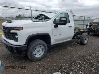 2024 Chevrolet Silverado 2500HD с VIN 1GB3YLE75RF248014, выставлен на аукционе Copart как лот 87429984 с пробегом Не указан миль и Списание • Salvage title. История ставок и продаж доступна на DreamBid. Изображение 1.