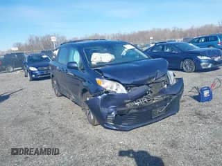 2018 Toyota Sienna LE z VIN 5TDJZ3DC4JS189041, wystawiony jako IAAI lot #41610754 z przebiegiem 61 862 mil mil oraz . Historia ofert i sprzedaży dostępna na DreamBid. Obrazek 1.