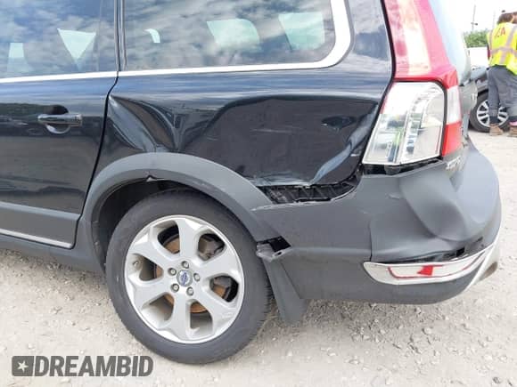 2010 Volvo XC70 3.0T с VIN YV4992BZ3A1080682, выставлен на аукционе IAAI как лот 42167077 с пробегом 142 030 миль миль и . История ставок и продаж доступна на DreamBid. Изображение 6.