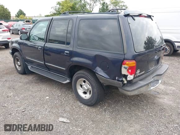 2000 Ford Explorer XLT with VIN 1FMZU73E2YZA79735, listed as a IAAI auction lot 43267130 with 127,328 mi miles and . Bid and sale history available at DreamBid. Image 3.