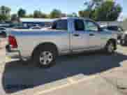 2009 Dodge 1500 ST z VIN 1D3HB18K29S700748, wystawiony jako Copart lot #73342154 z przebiegiem 311 247 mil mil oraz Szkoda całkowita • Salvage title. Historia ofert i sprzedaży dostępna na DreamBid. Obrazek 3.