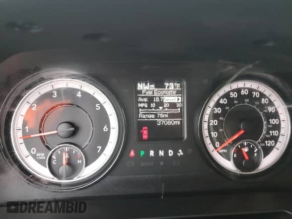2024 Ram 1500 SLT z VIN 1C6RR7GG2RS148443, wystawiony jako Copart lot #81048085 z przebiegiem 37 080 mil mil oraz Czysty tytuł • Clean title. Historia ofert i sprzedaży dostępna na DreamBid. Obrazek 9.