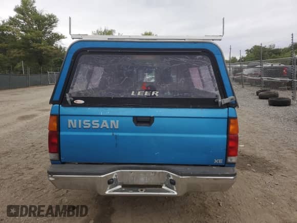1996 Nissan Frontier XE z VIN 1N6SD16S0TC355813, wystawiony jako Copart lot #71358195 z przebiegiem 234 462 mil mil oraz Szkoda całkowita • Salvage title. Historia ofert i sprzedaży dostępna na DreamBid. Obrazek 6.