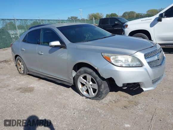2013 Chevrolet Malibu LT with VIN 1G11C5SA9DF338233, listed as a IAAI auction lot 43398903 with 158,894 mi miles and . Bid and sale history available at DreamBid. Image 1.