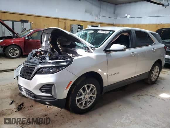 2022 Chevrolet Equinox LT z VIN 3GNAXUEV4NL127248, wystawiony jako Copart lot #70448745 z przebiegiem 17 122 mil mil oraz Nie do naprawy • Non repairable. Historia ofert i sprzedaży dostępna na DreamBid. Obrazek 1.