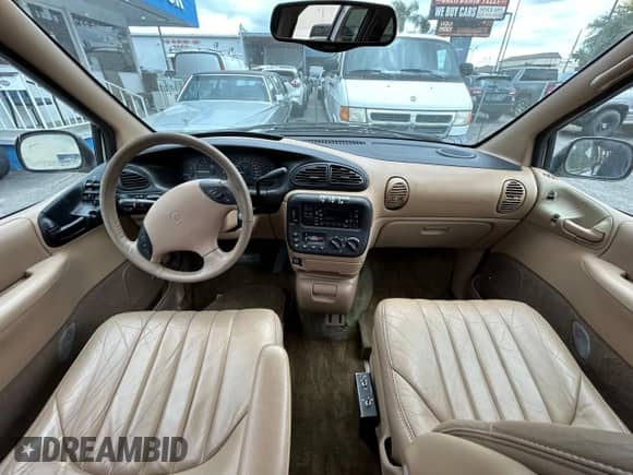 1998 Dodge Caravan LE с VIN 1B4GP54L1WB720025, выставлен на аукционе Copart как лот 55103445 с пробегом 88 274 миль миль и Чистый • Clean title. История ставок и продаж доступна на DreamBid. Изображение 9.