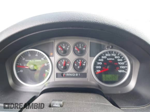 2005 Ford F-150 XL with VIN 1FTRF14575NA97225, listed as a IAAI auction lot 43286936 with 209,207 mi miles and . Bid and sale history available at DreamBid. Image 7.