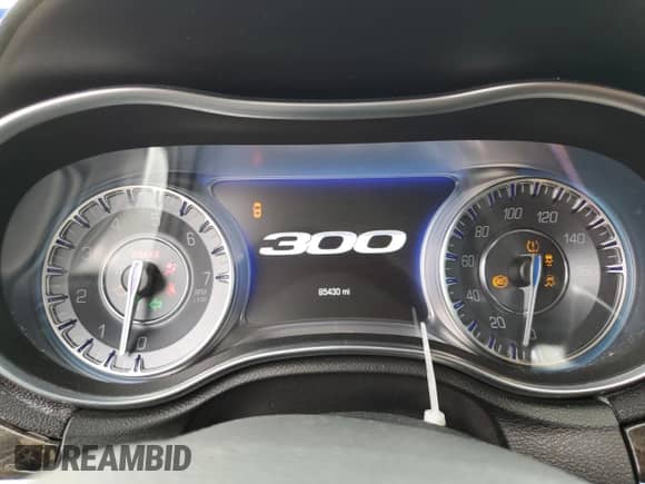 2015 Chrysler 300 C с VIN 2C3CCAET6FH830391, выставлен на аукционе Copart как лот 59460144 с пробегом 85 430 миль миль и Чистый • Clean title. История ставок и продаж доступна на DreamBid. Изображение 9.