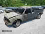 2000 Chevrolet S-10 LS ZR2 z VIN 1GCCT19W8Y8303722, wystawiony jako Copart lot #62238445 z przebiegiem Nie podano mil oraz Szkoda całkowita • Salvage title. Historia ofert i sprzedaży dostępna na DreamBid. Obrazek 1.
