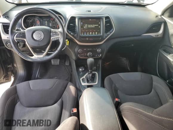 2016 Jeep Cherokee Latitude с VIN 1C4PJMCS5GW310068, выставлен на аукционе Copart как лот 71610365 с пробегом 123 067 миль миль и Списание • Salvage title. История ставок и продаж доступна на DreamBid. Изображение 8.