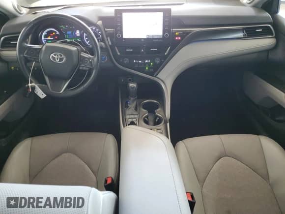 2021 Toyota Camry Hybrid XSE with VIN 4T1K31AK7MU554815, listed as a Copart auction lot 70532715 with 37,021 mi miles and Salvage title. Bid and sale history available at DreamBid. Image 8.