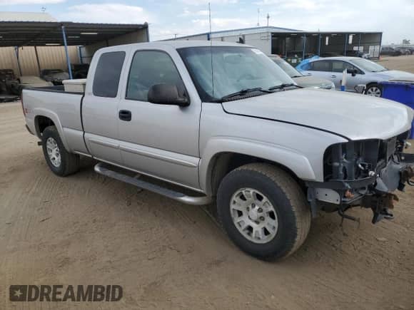 2007 GMC Sierra 1500 SLT с VIN 2GTEK19Z371137665, выставлен на аукционе Copart как лот 75189474 с пробегом 271 832 миль миль и Списание • Salvage title. История ставок и продаж доступна на DreamBid. Изображение 4.