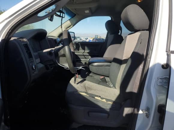 2012 Ram 1500 Tradesman z VIN 1C6RD6FP0CS289724, wystawiony jako Copart lot #66648955 z przebiegiem 205 151 mil mil oraz Szkoda całkowita • Salvage title. Historia ofert i sprzedaży dostępna na DreamBid. Obrazek 7.