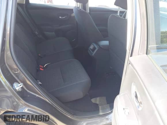 2025 Honda HR-V LX with VIN 3CZRZ1H38SM713952, listed as a IAAI auction lot 42744829 with 5,926 mi miles and . Bid and sale history available at DreamBid. Image 8.