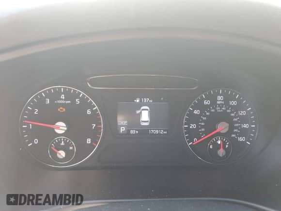 2019 Kia Sorento LX with VIN 5XYPG4A58KG512257, listed as a Copart auction lot 81467705 with 170,912 mi miles and Clean title. Bid and sale history available at DreamBid. Image 9.