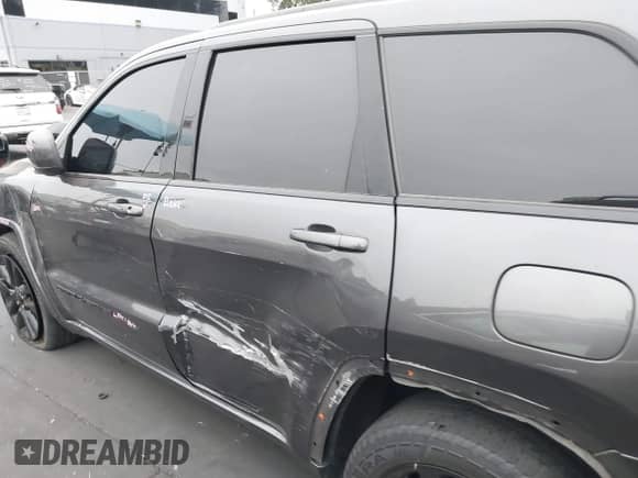 2021 Jeep Grand Cherokee Laredo E z VIN 1C4RJEAGXMC551506, wystawiony jako IAAI lot #42715133 z przebiegiem 71 667 mil mil oraz . Historia ofert i sprzedaży dostępna na DreamBid. Obrazek 15.