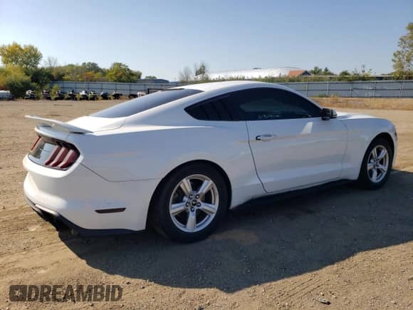 2018 Ford Mustang EcoBoost с VIN 1FA6P8TH4J5127267, выставлен на аукционе Copart как лот 80652055 с пробегом 86 569 миль миль и Списание • Salvage title. История ставок и продаж доступна на DreamBid. Изображение 3.