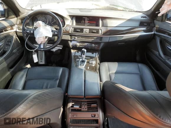 2015 BMW 5 Series 535i с VIN WBA5B1C58FD921085, выставлен на аукционе Copart как лот 68588735 с пробегом 108 707 миль миль и Списание • Salvage title. История ставок и продаж доступна на DreamBid. Изображение 8.